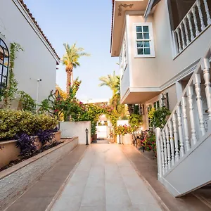 https://elegance-east.allantalyahotels.org