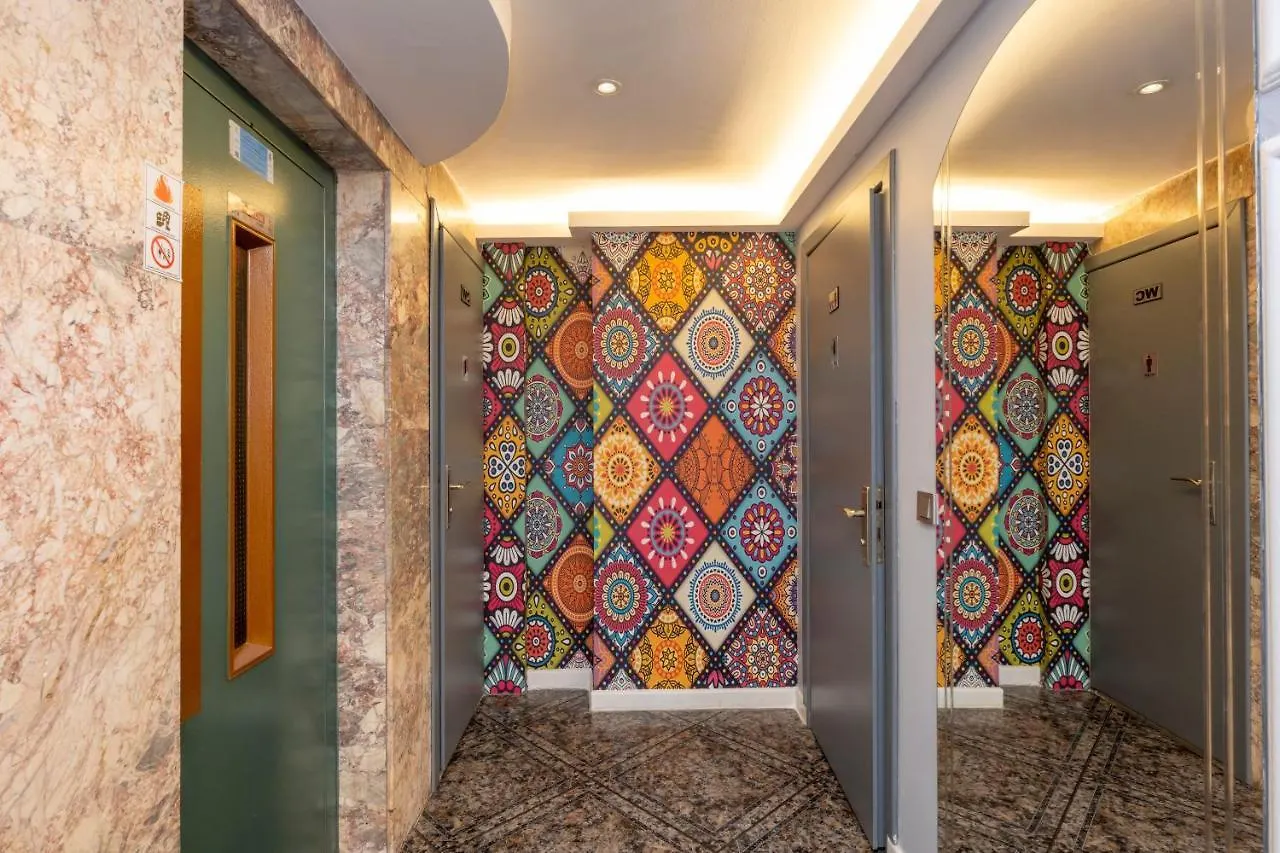 **  Hotel Devman İstanbul Türkiye